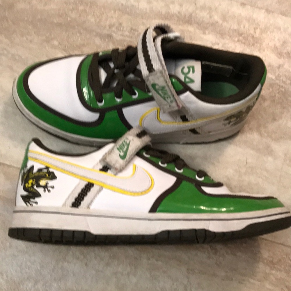 Nike - Picture 2 of 2